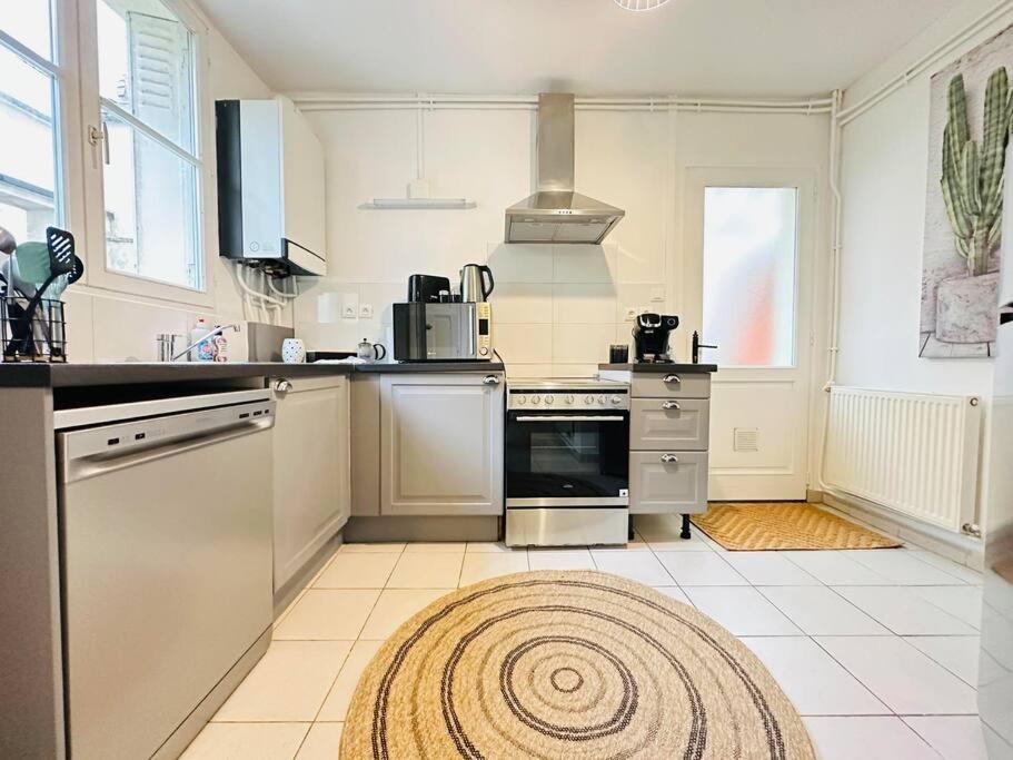 Maison Des Chenizelles Apartment *