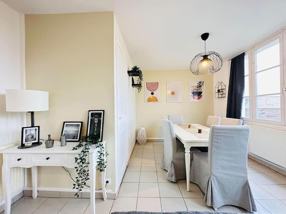 Maison Des Chenizelles Apartment Laon